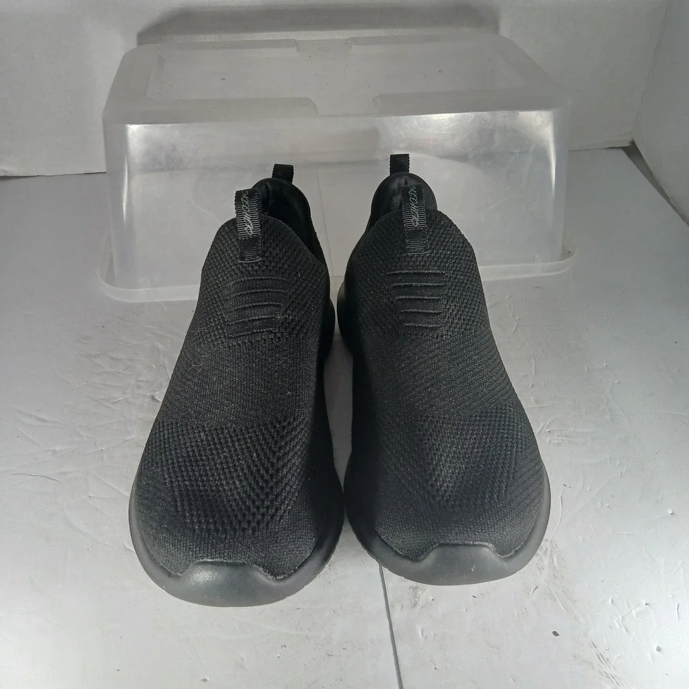 Skechers Ultra‎ Flex Slip On Sneakers Size 6 Black Memory Foam Walking Shoes